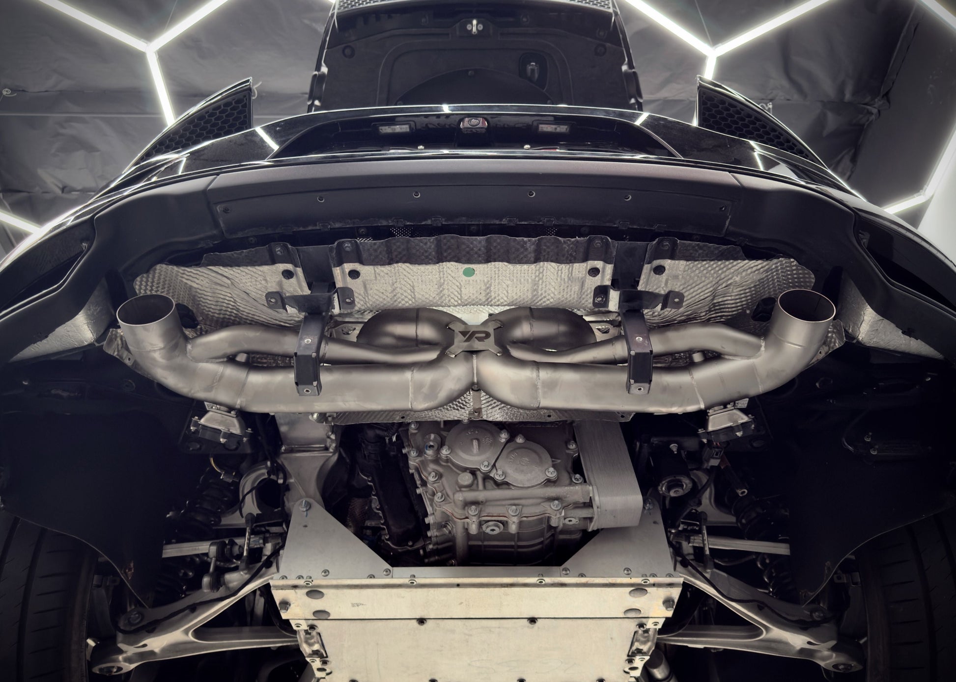 McLaren GT X-pipe Exhaust Valved System - Yonristic Performance — photo 2 of 10