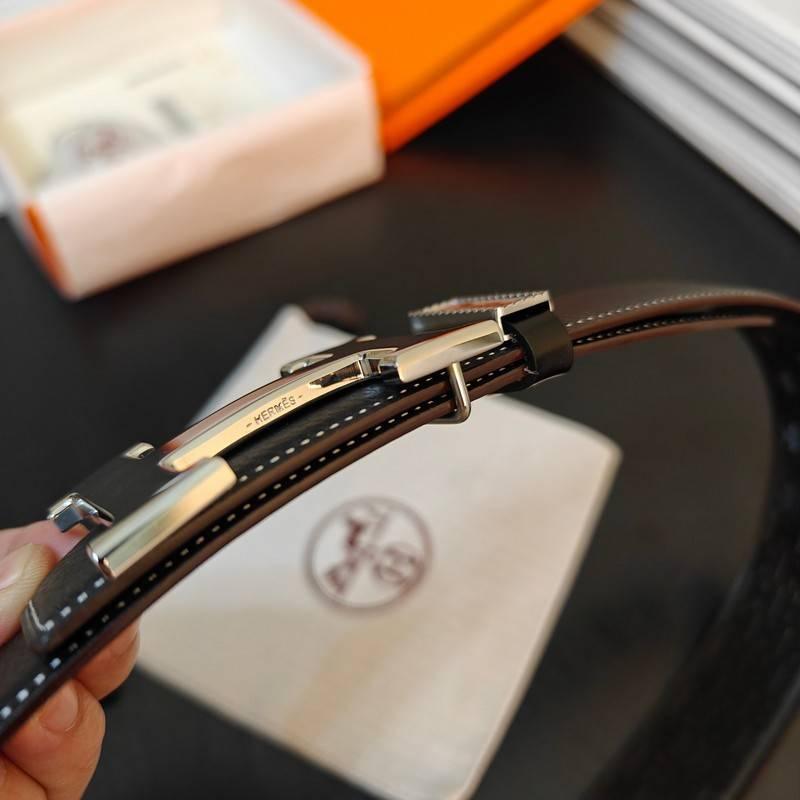 Hermès Black Leather Belt - Men's Silver 'H' Buckle Accessory