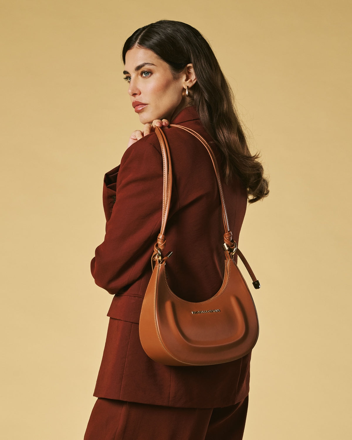 Ornella (cognac) - Italian calf leather women's crossbody bag (with shoulder strap) — photo 7 of 9