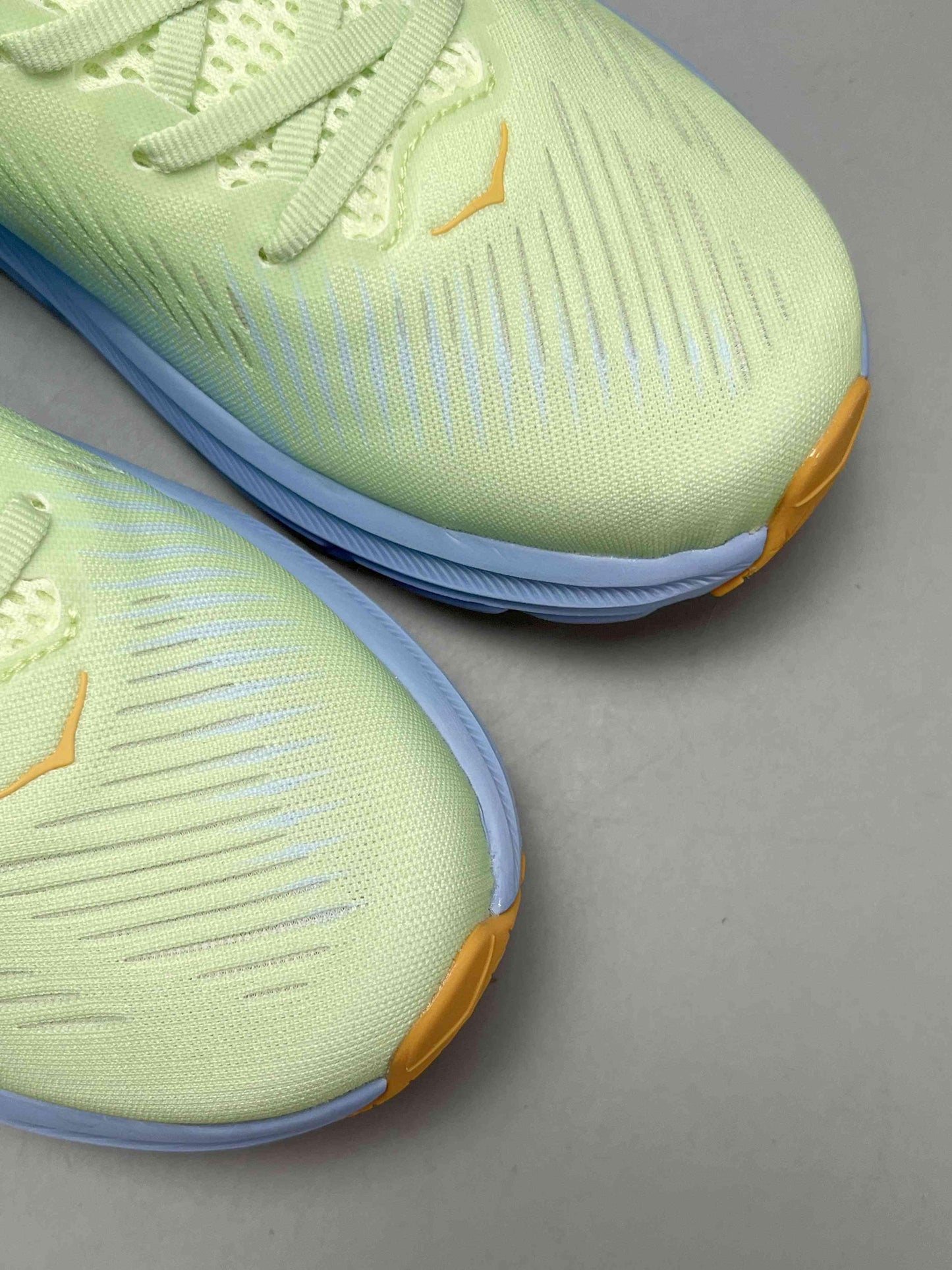 Hoka One One Clifton 8 'Butterfly Yellow Summer Song'