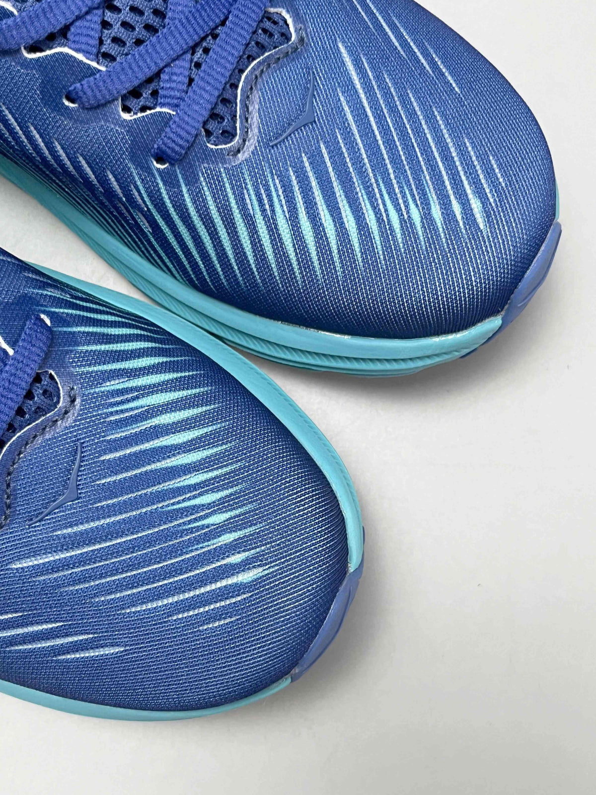 Hoka One One Clifton 8 'Bellwether Blue Scuba Blue'