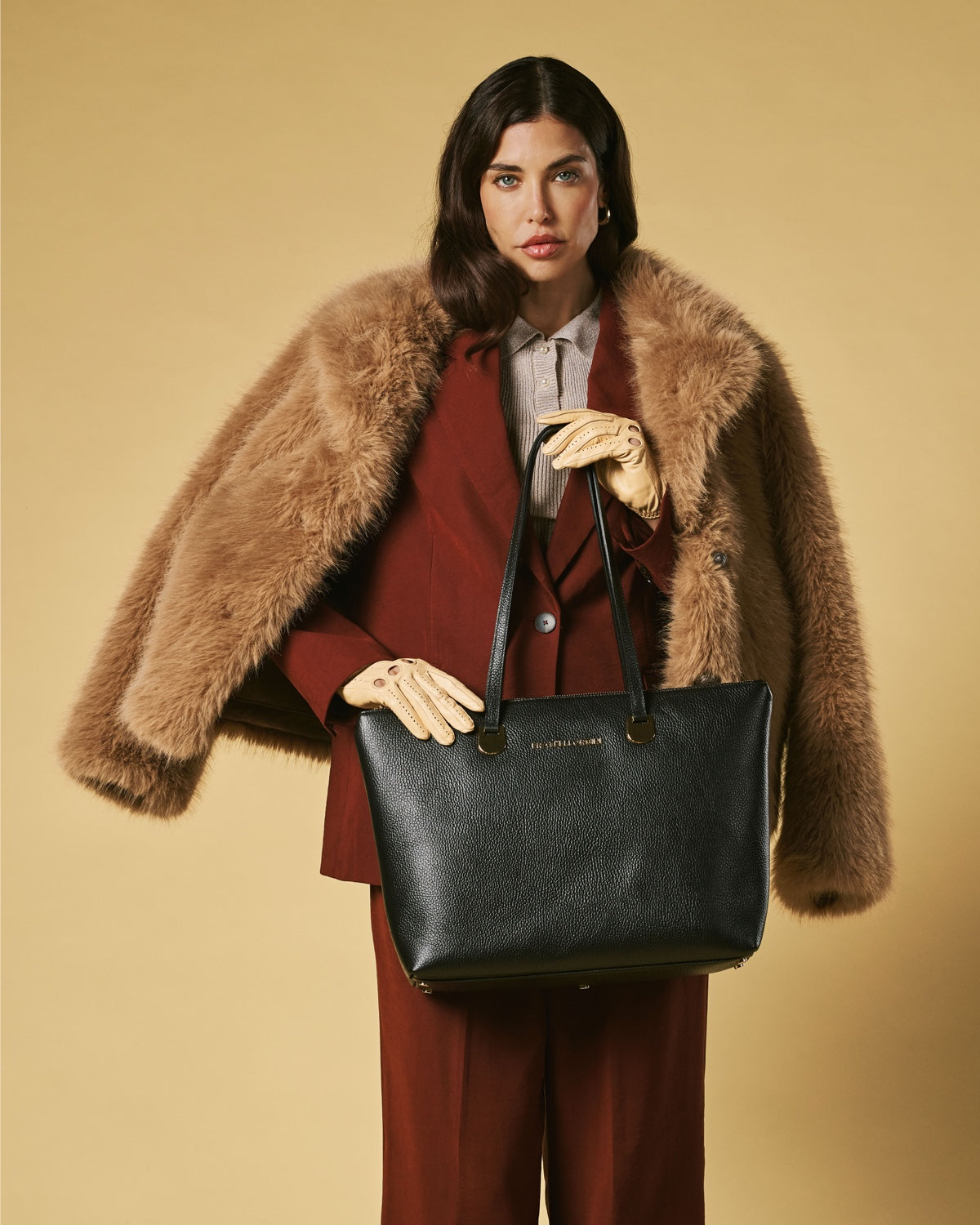 Simona (black) - Italian calf leather women's shoulder bag — photo 8 of 8