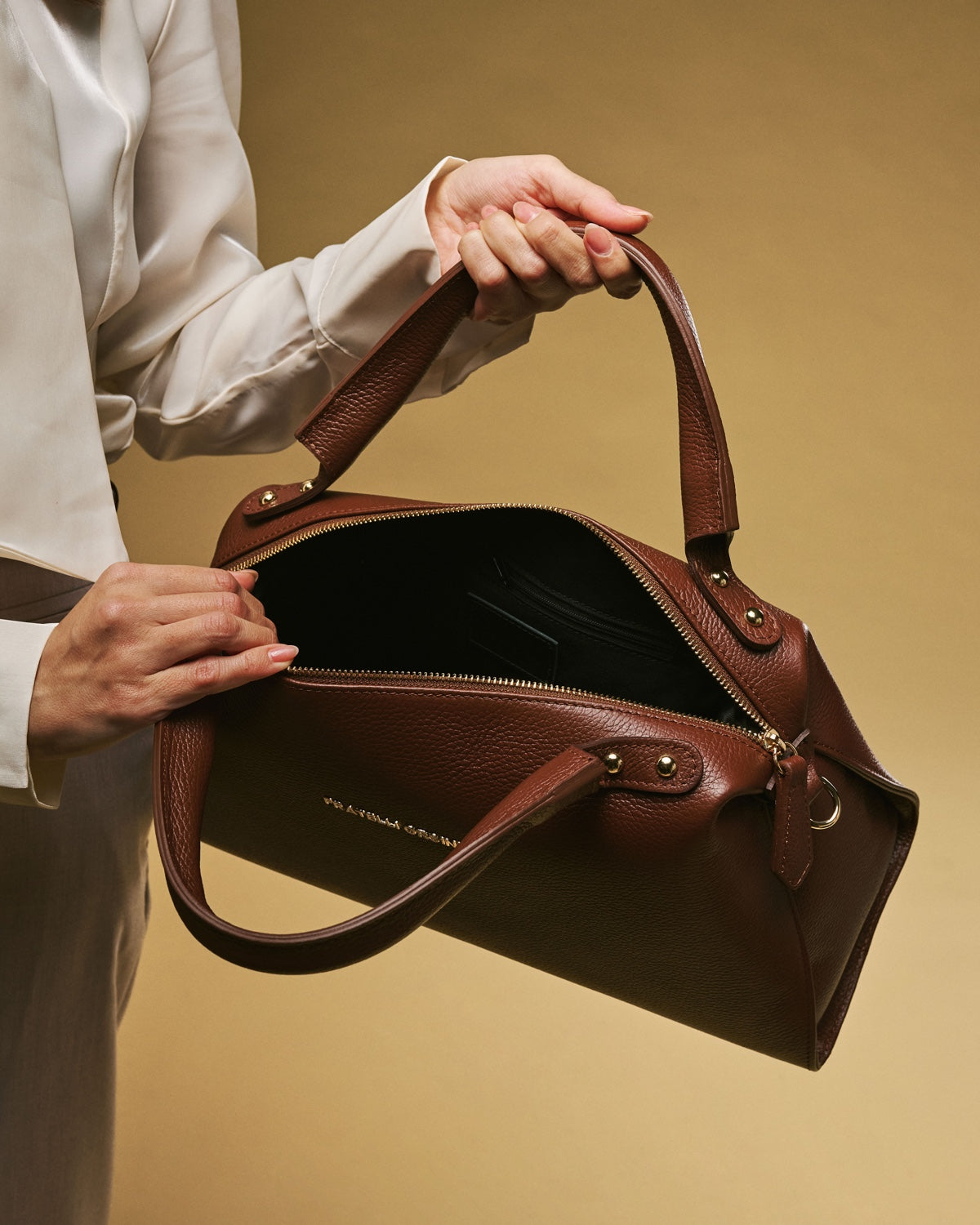 Zita (brown) - Italian calf leather women's handbag (with shoulder strap) — photo 5 of 7