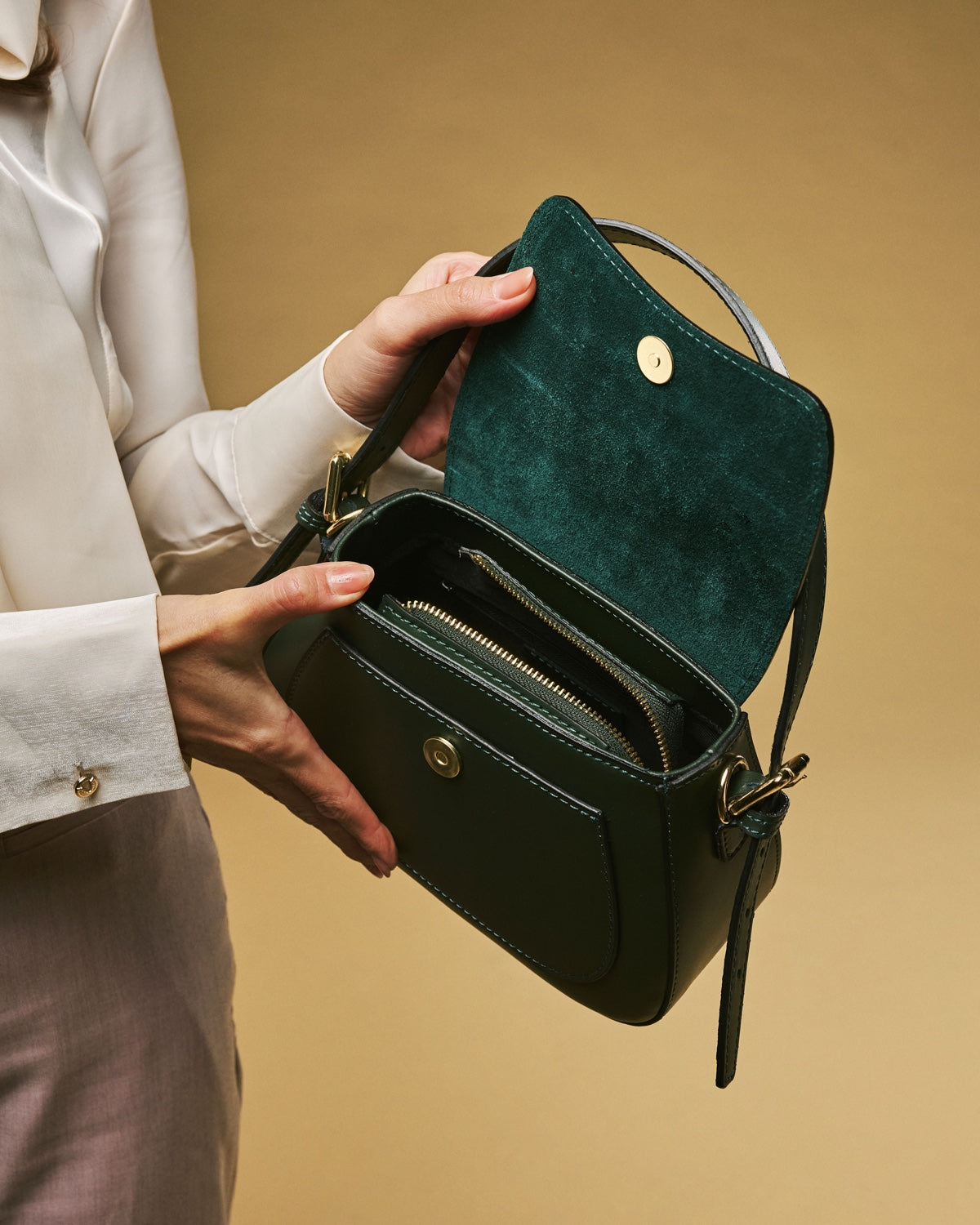 Ottavia (green) - Italian calf leather women's crossbody bag (with shoulder strap) — photo 5 of 10