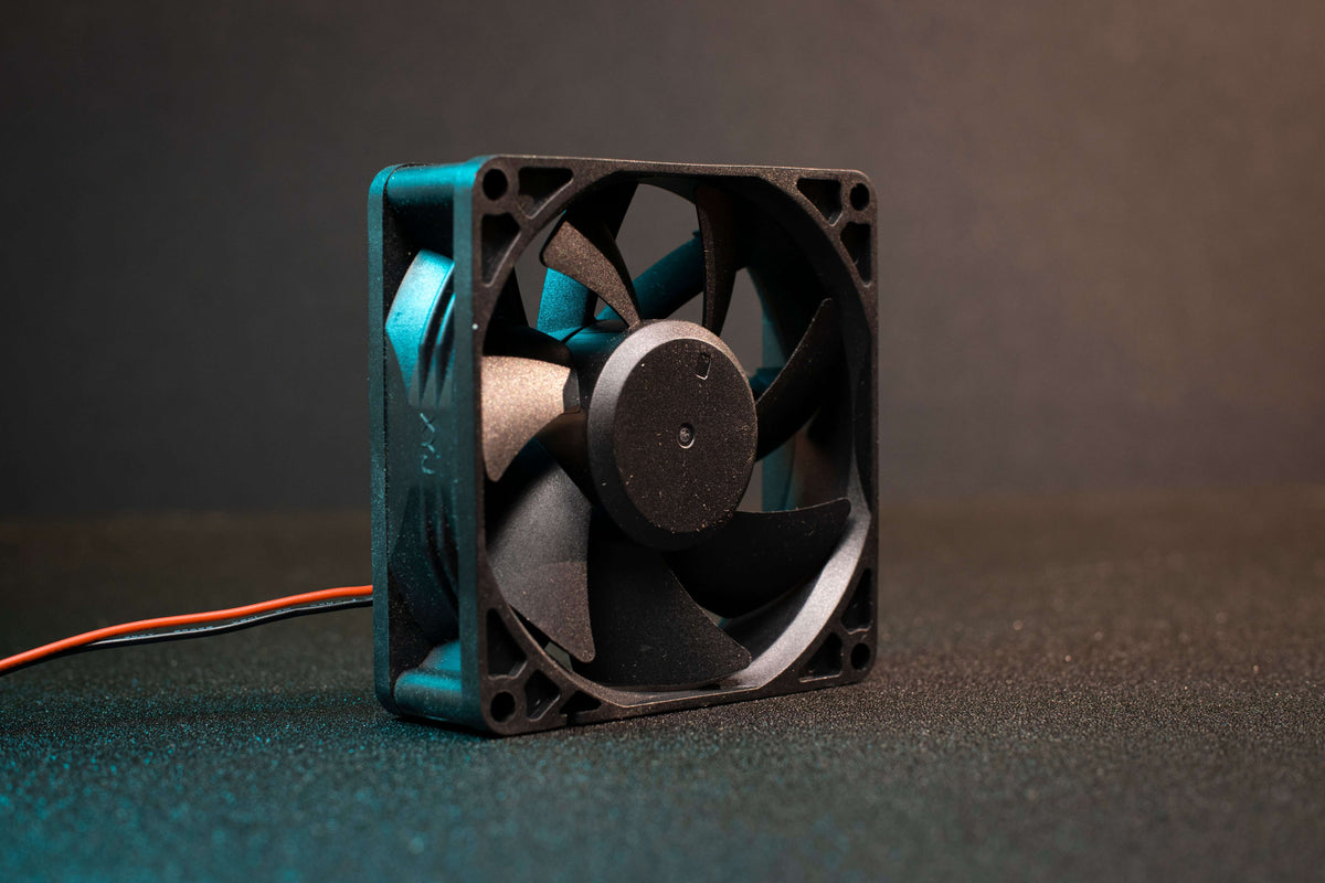 HoneyBadger Balance Series 8025 Axial Fan — photo 5 of 5