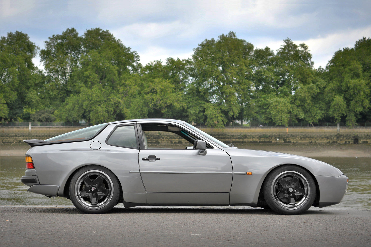 944 COOKIE CUTTER | Satin Black Machined Lip — photo 3 of 10