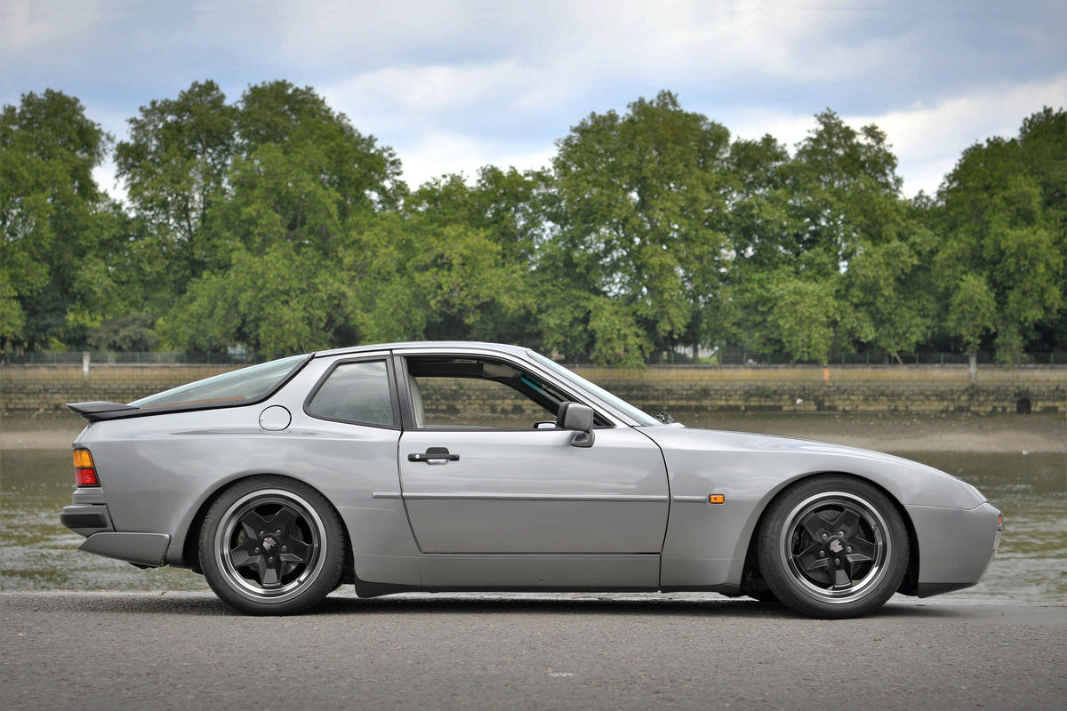 944 COOKIE CUTTER | Satin Black Machined Lip — photo 3 of 10