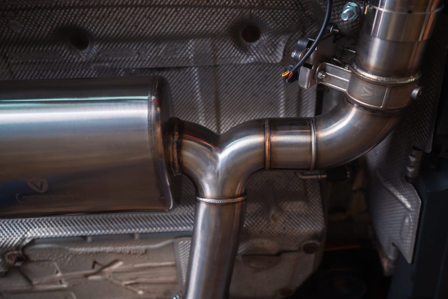BMW F30 / F22 / F36 / F32 Sportauspuffanlage mit Klappensteuerung (Axleback) F-Chassis