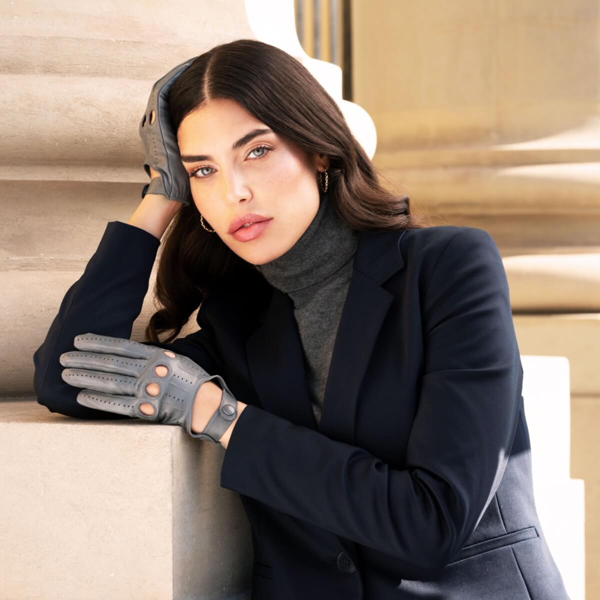 Alessa (grey) - Classic Italian lambskin leather driving gloves — photo 2 of 10