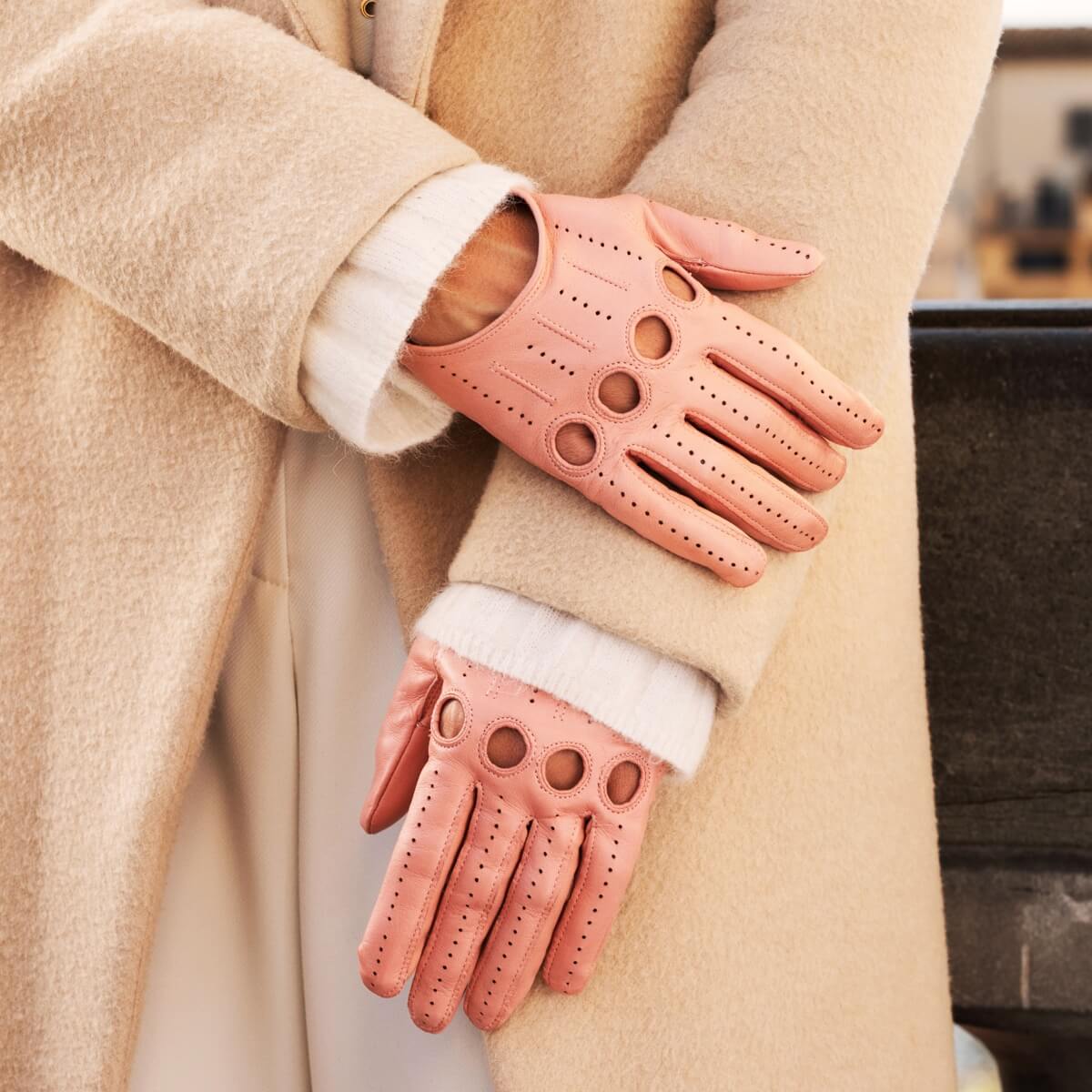 Alessa (pink) - Classic Italian lambskin leather driving gloves — photo 3 of 10