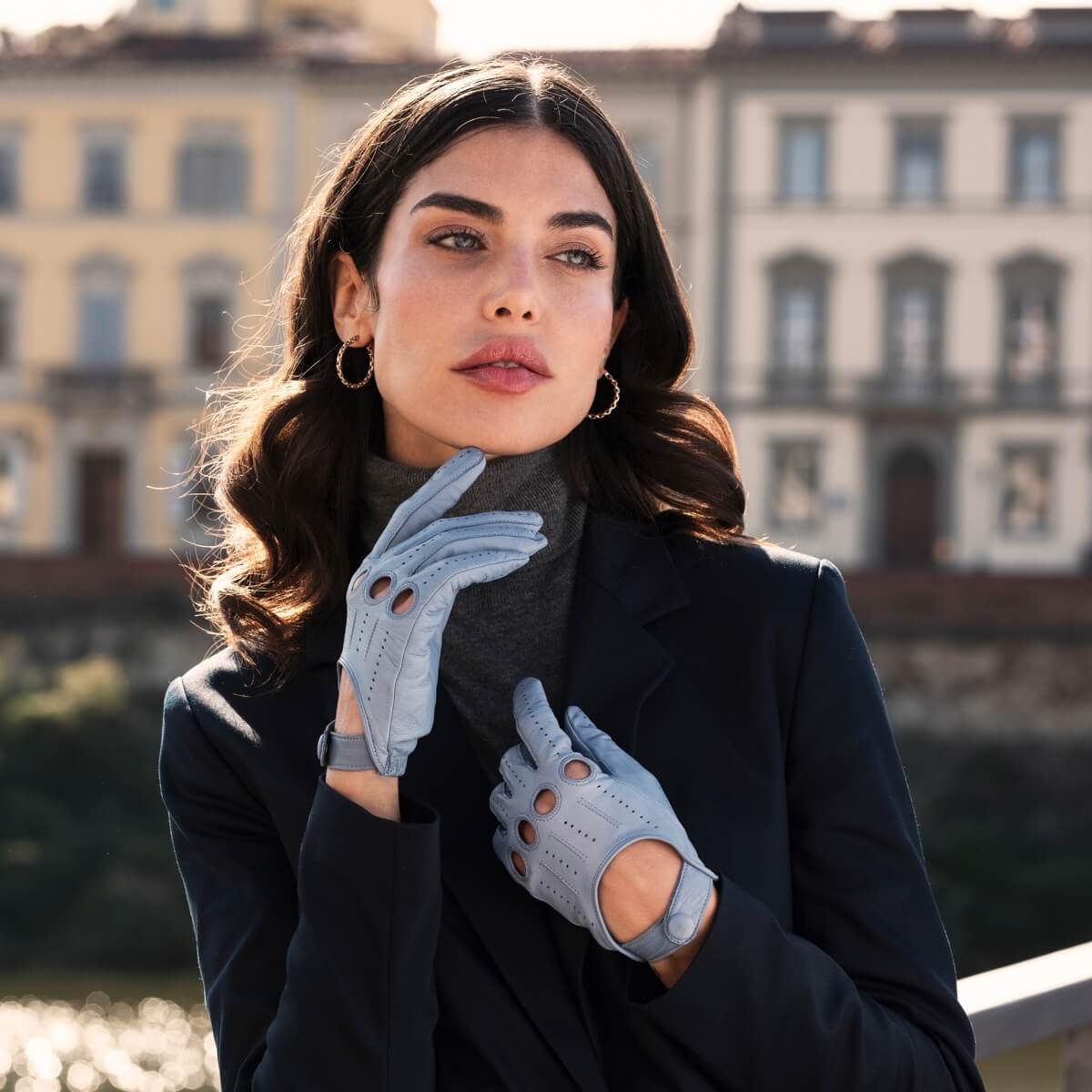 Alessa (sky) - Classic Italian lambskin leather driving gloves — photo 6 of 10