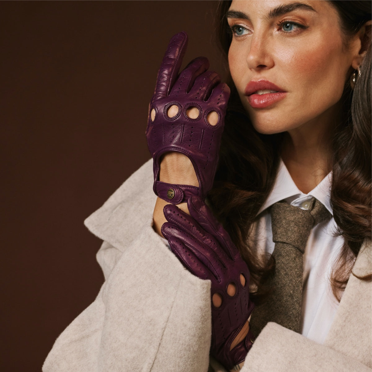 Alessa (berry) - Classic Italian lambskin leather driving gloves — photo 1 of 10