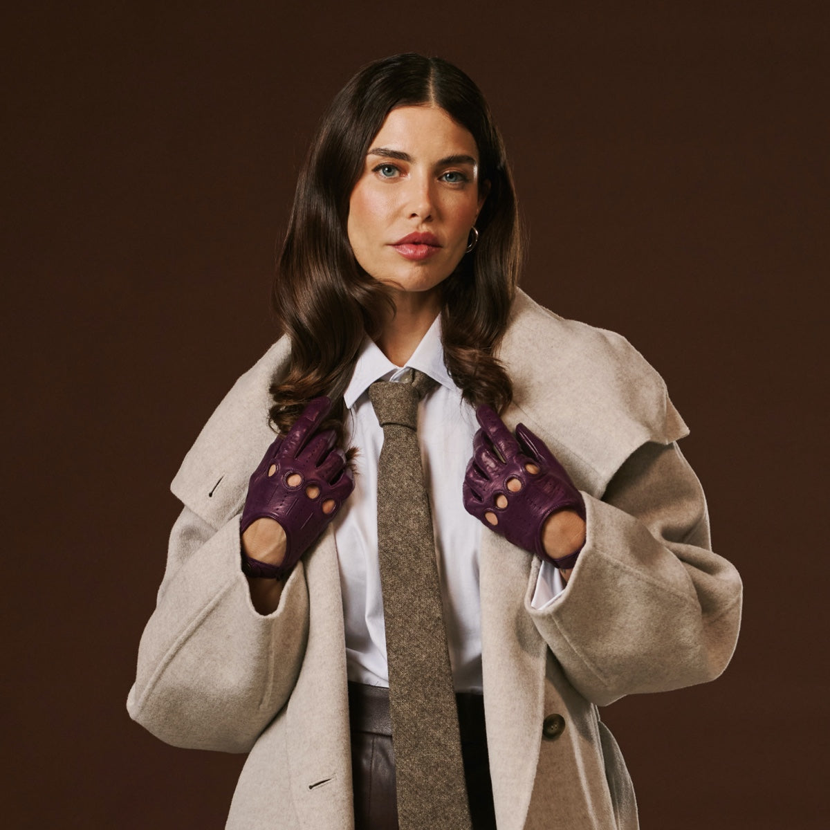 Alessa (berry) - Classic Italian lambskin leather driving gloves — photo 8 of 10