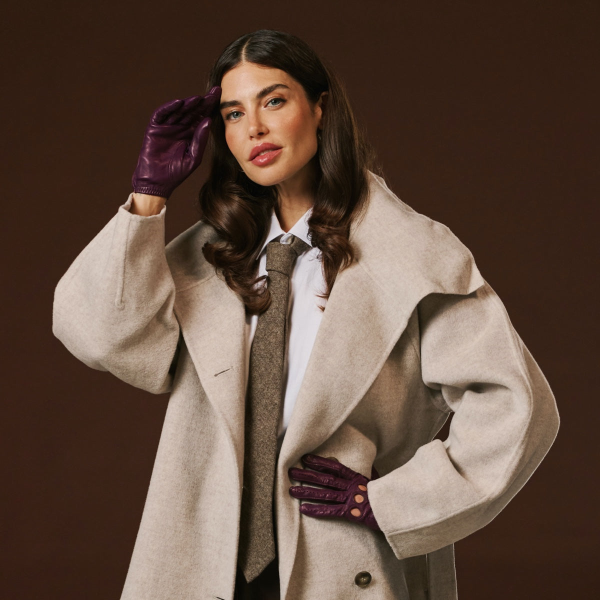 Alessa (berry) - Classic Italian lambskin leather driving gloves — photo 9 of 10