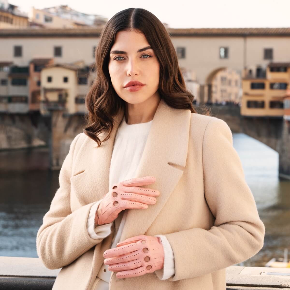 Alessa (pink) - Classic Italian lambskin leather driving gloves — photo 4 of 10