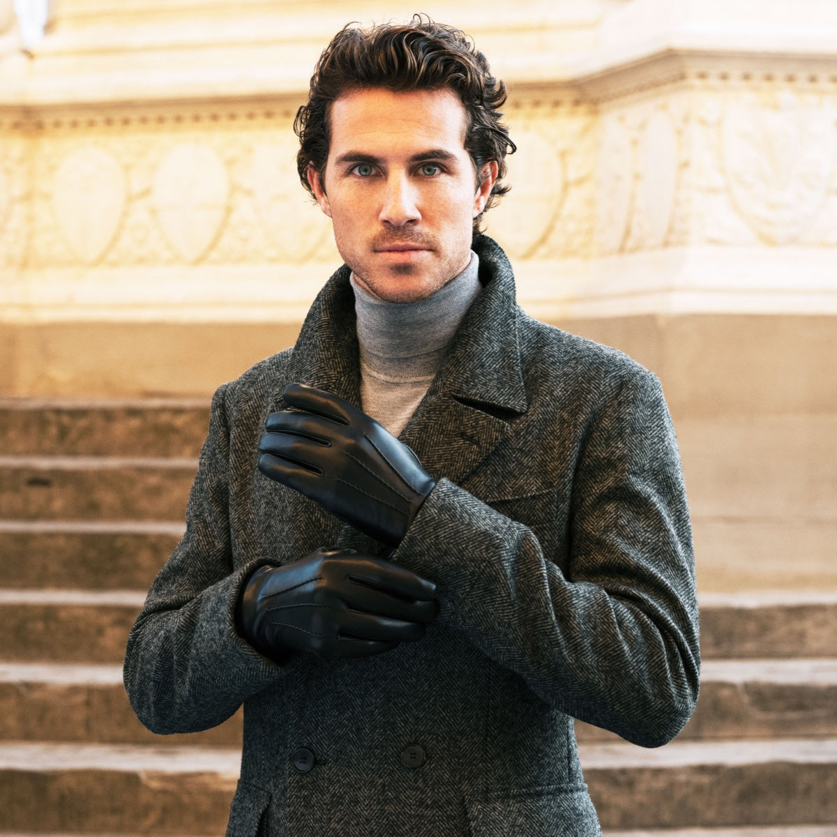 Alessandro (black) - Italian lambskin leather gloves with cashmere lining & touchscreen feature — photo 2 of 10