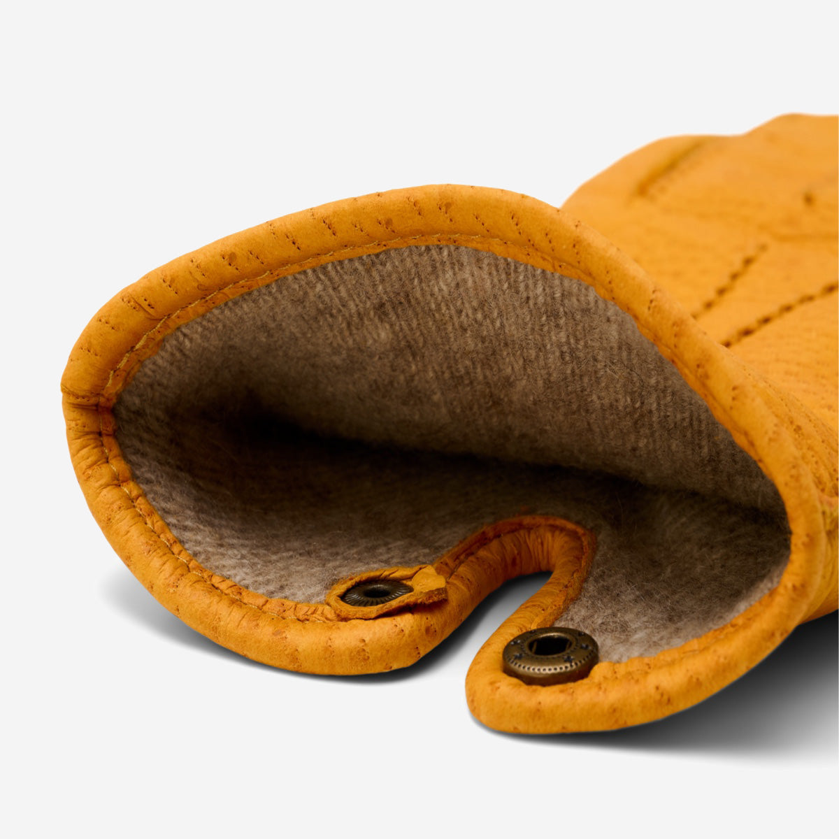Antonio (yellow) - Luxurious Italian peccary leather gloves with cashmere lining — photo 2 of 8