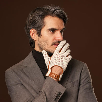 Arturo (cognac) - Hand-sewn Italian crochet driving gloves from lambskin leather — photo 2 of 10