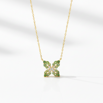 Vendome Aoyama Butterfly · 18K Yellow Gold