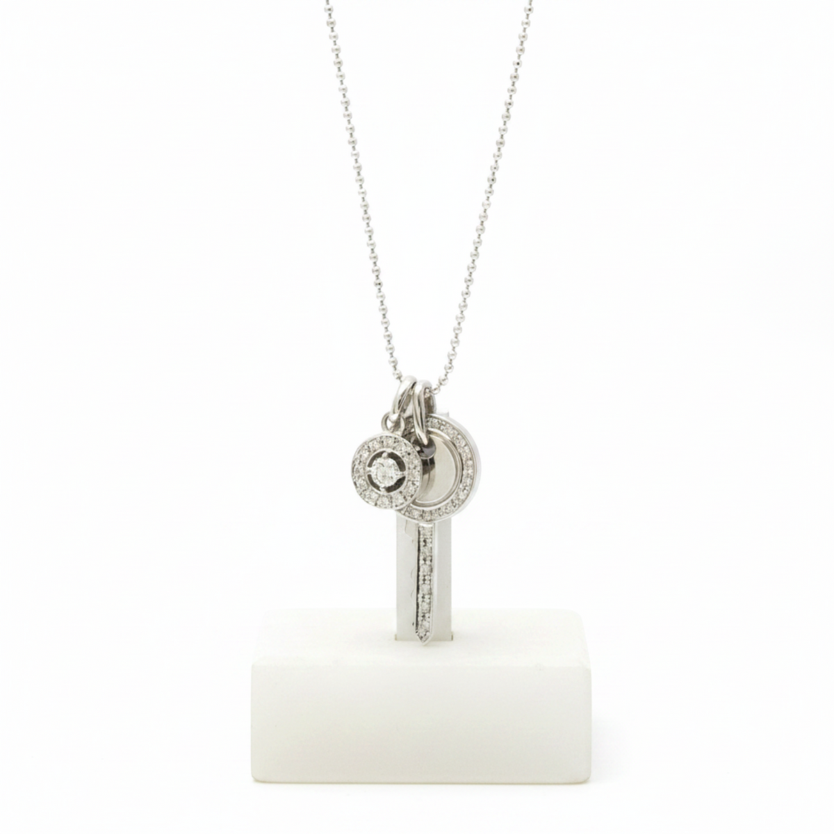 Vendome Aoyama Key · Diamond · 18K White Gold