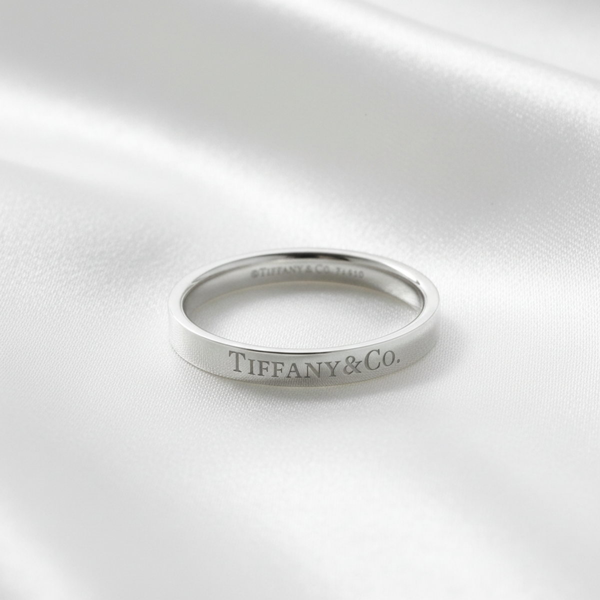 Tiffany Flat Band · Platinum