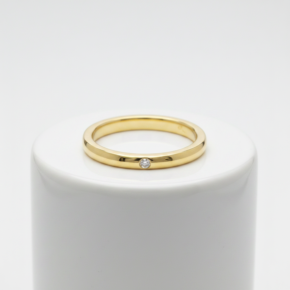 Tiffany Stacking Band · 18K Yellow Gold · Diamond