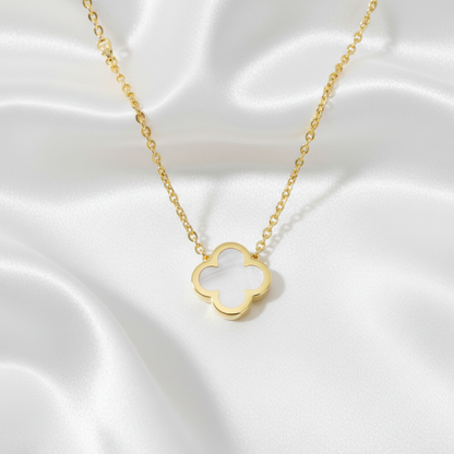 Van Cleef & Arpels Pure Alhambra · Mother of Pearl