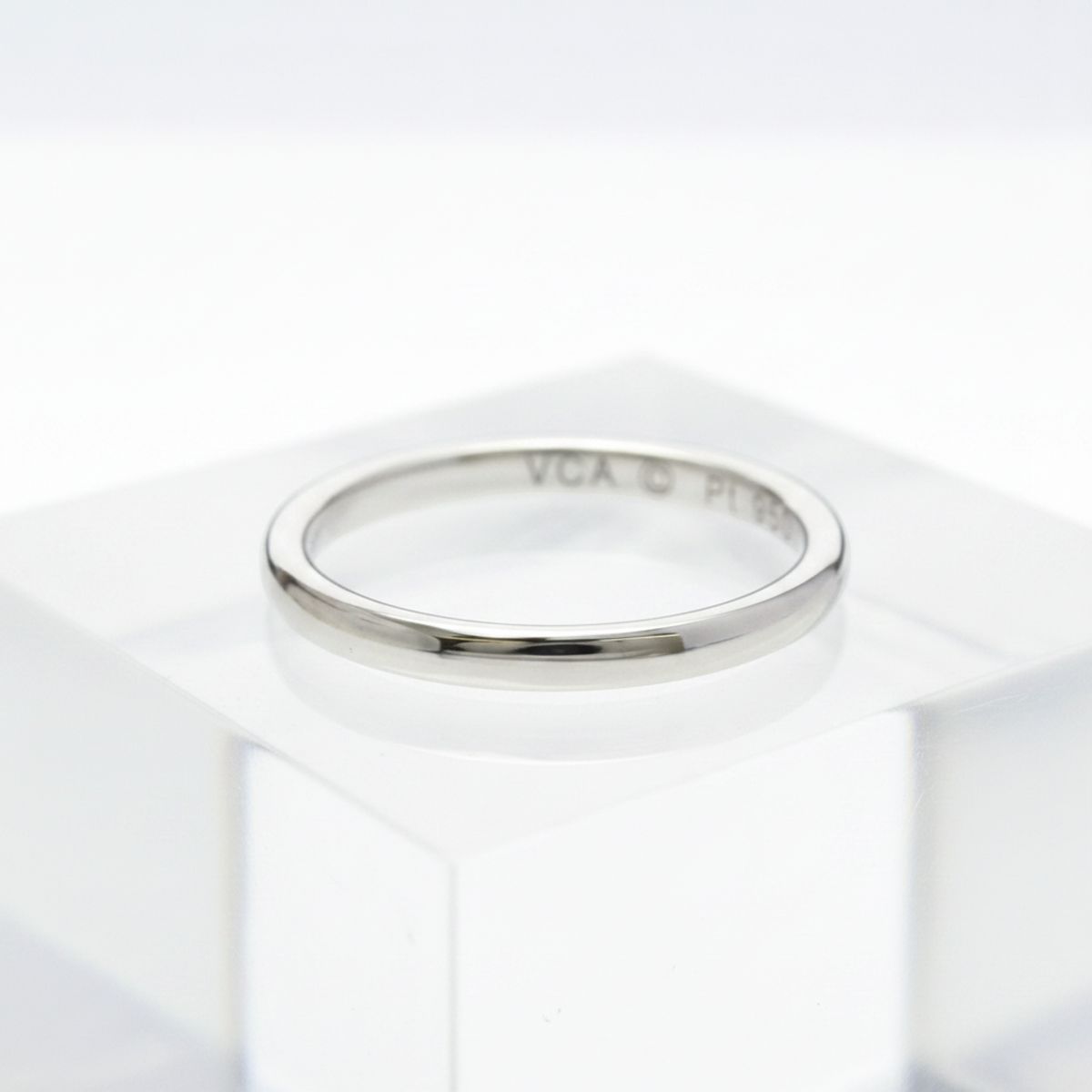 Van Cleef & Arpels Tendremont · Platinum