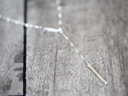 Scalloped Bar Lariat Necklace
