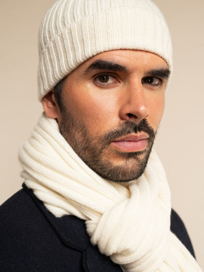 Milano (cream) - Italian 100% cashmere ribbed beanie (unisex) — photo 8 of 10