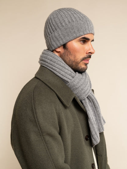 Milano (light grey) - Italian 100% cashmere ribbed beanie (unisex) — photo 7 of 10