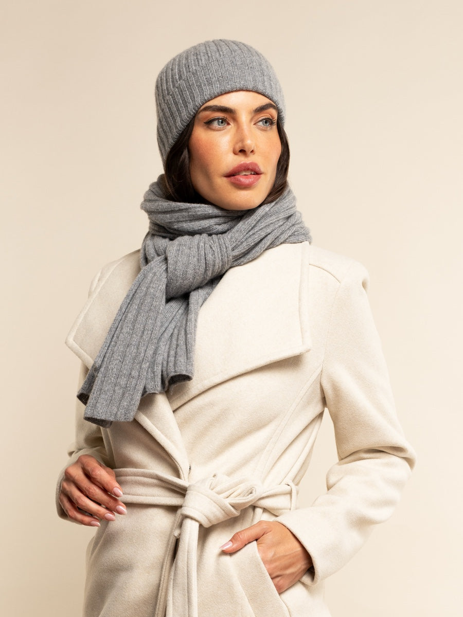 Milano (light grey) - Italian 100% cashmere ribbed beanie (unisex) — photo 10 of 10
