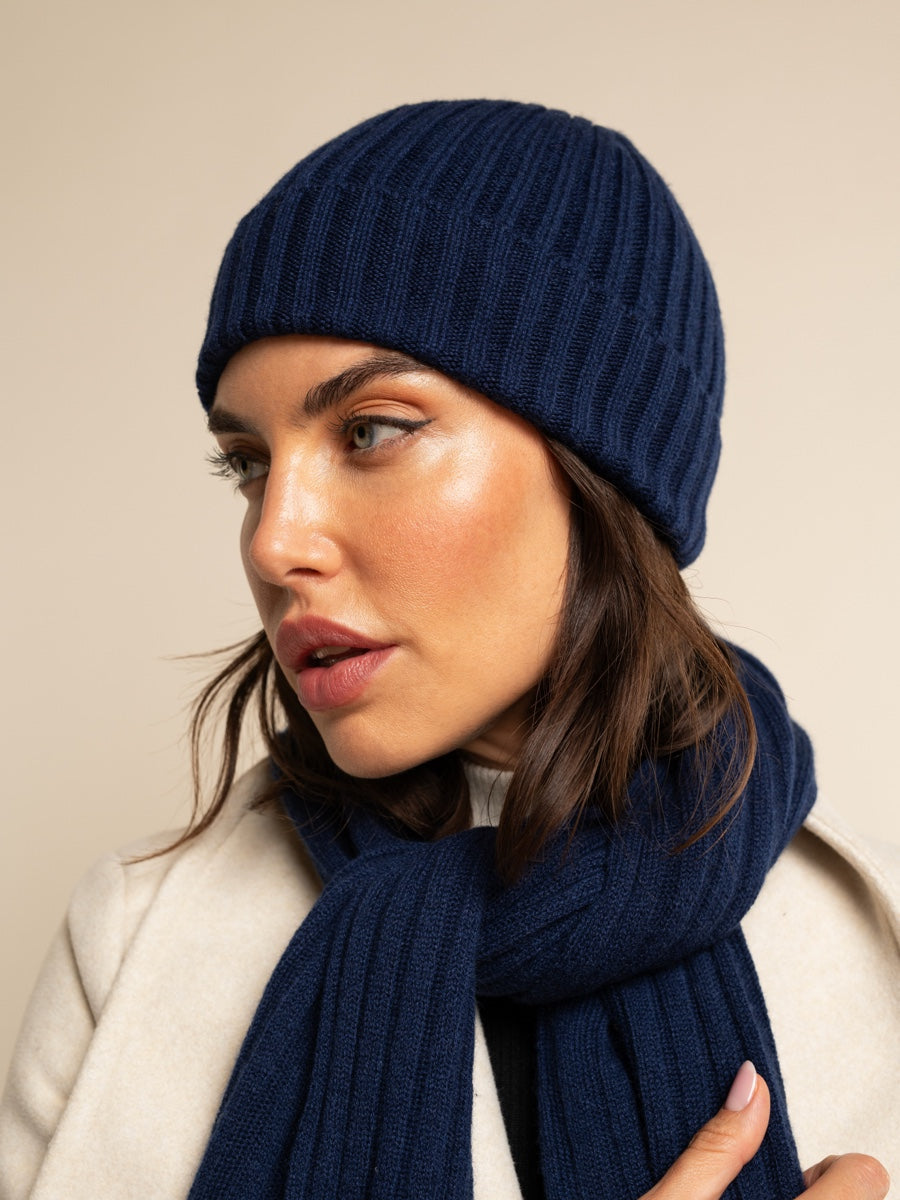 Milano (navy blue) - Italian 100% cashmere ribbed beanie (unisex) — photo 8 of 10