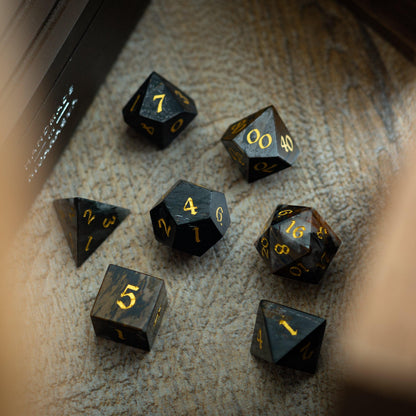 Juego de dados DND de Ojo de Águila de Gemas Negras tallados a mano