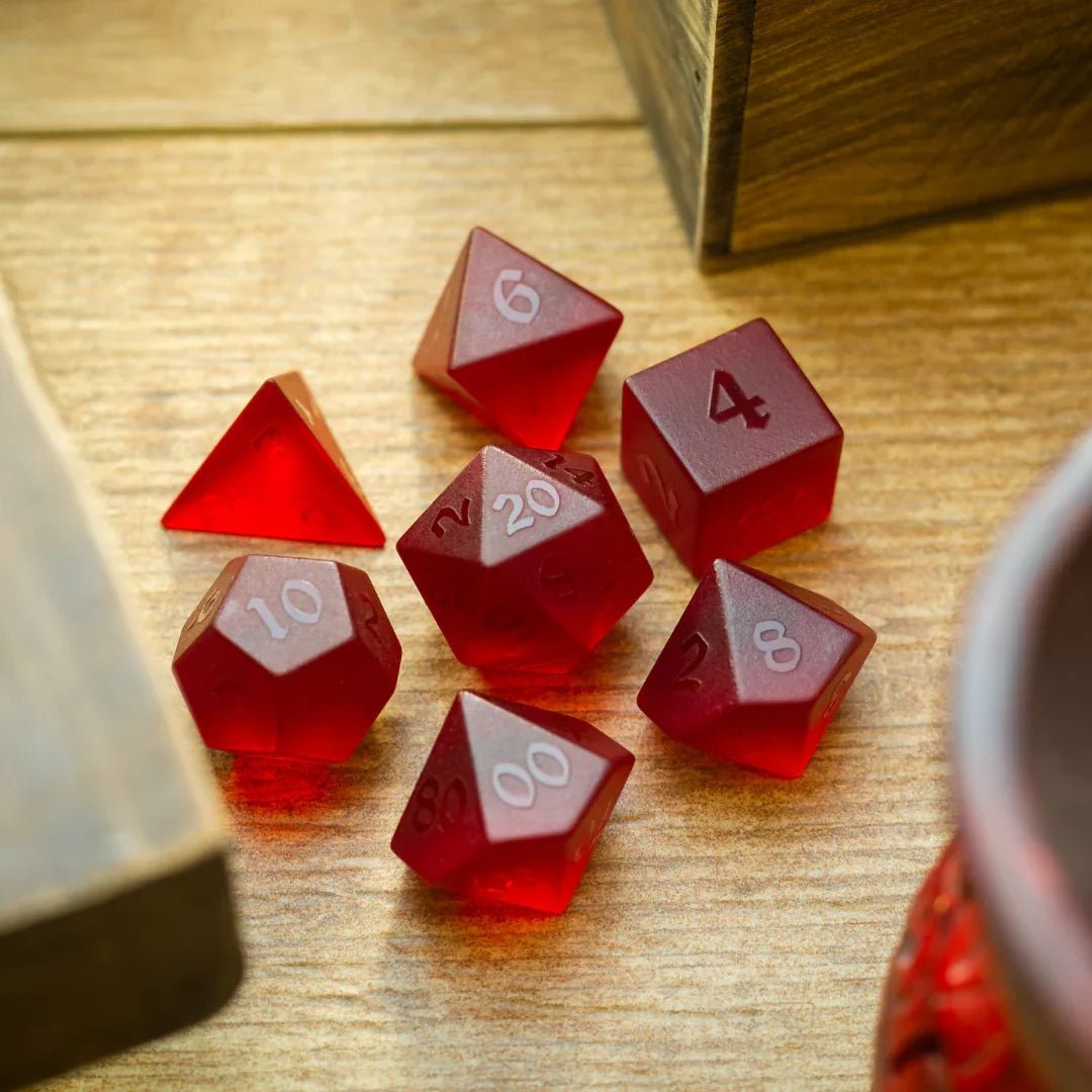 Juego de dados de DND tallados a mano de cristal de circón levantado rojo sangre