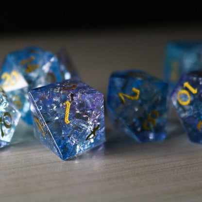 Juego de dados de DND de cristal de fuego Blue Wing Forge