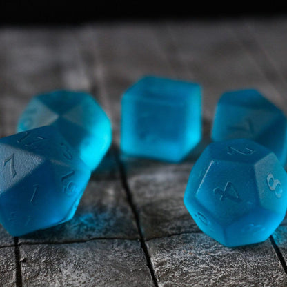 Juego de dados de calabozos y dragones de cristal tallado a mano de circón azul