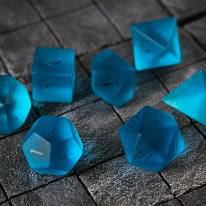 Juego de dados de calabozos y dragones de cristal tallado a mano de circón azul