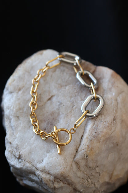 Two Tone Daphne Bracelet – 18K Gold Plated Stainless Steel Mixed Metal Toggle Bracelet