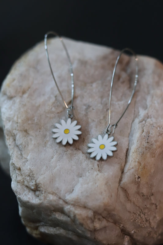 Silver Daisy Dangle Earrings