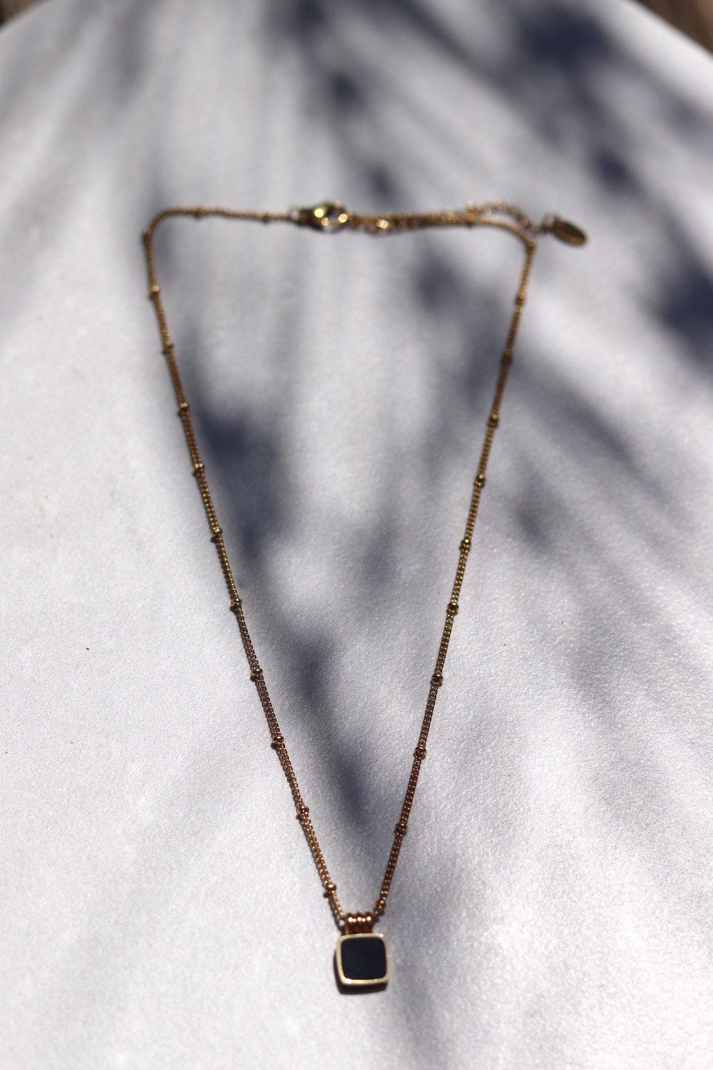 Dee Necklace – Black Pendant Necklace in 18K Gold Plated Stainless Steel