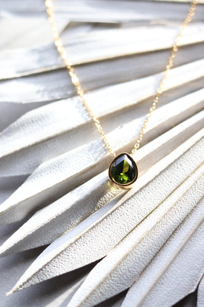 Kate Necklace - Green (Stainless Steel)