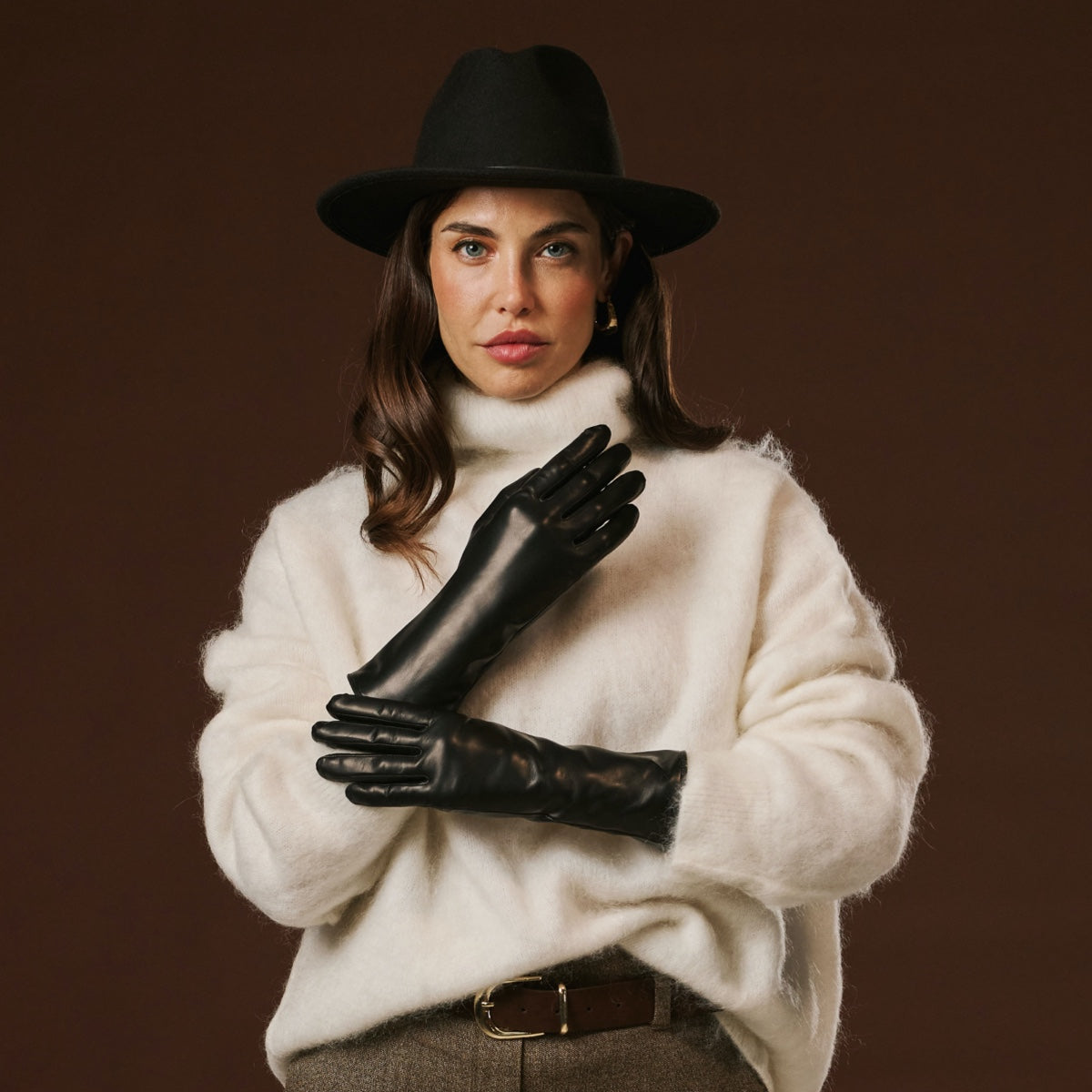 Camilla (black) - Italian long leather winter gloves with luxurious cashmere lining — photo 5 of 10