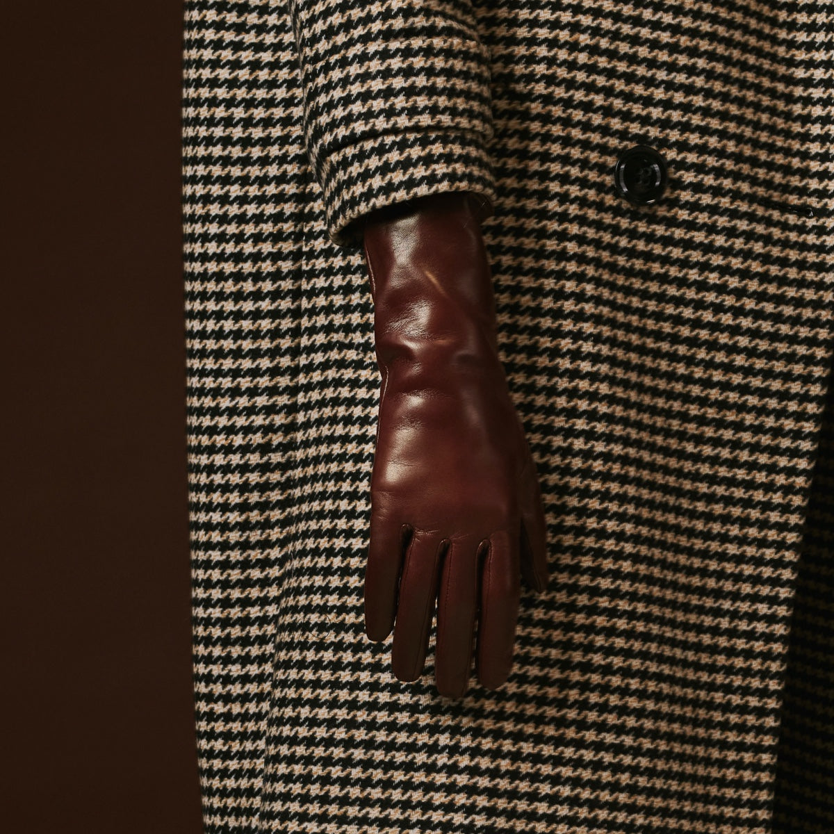 Camilla (brown) - Italian long leather winter gloves with luxurious cashmere lining — photo 7 of 10