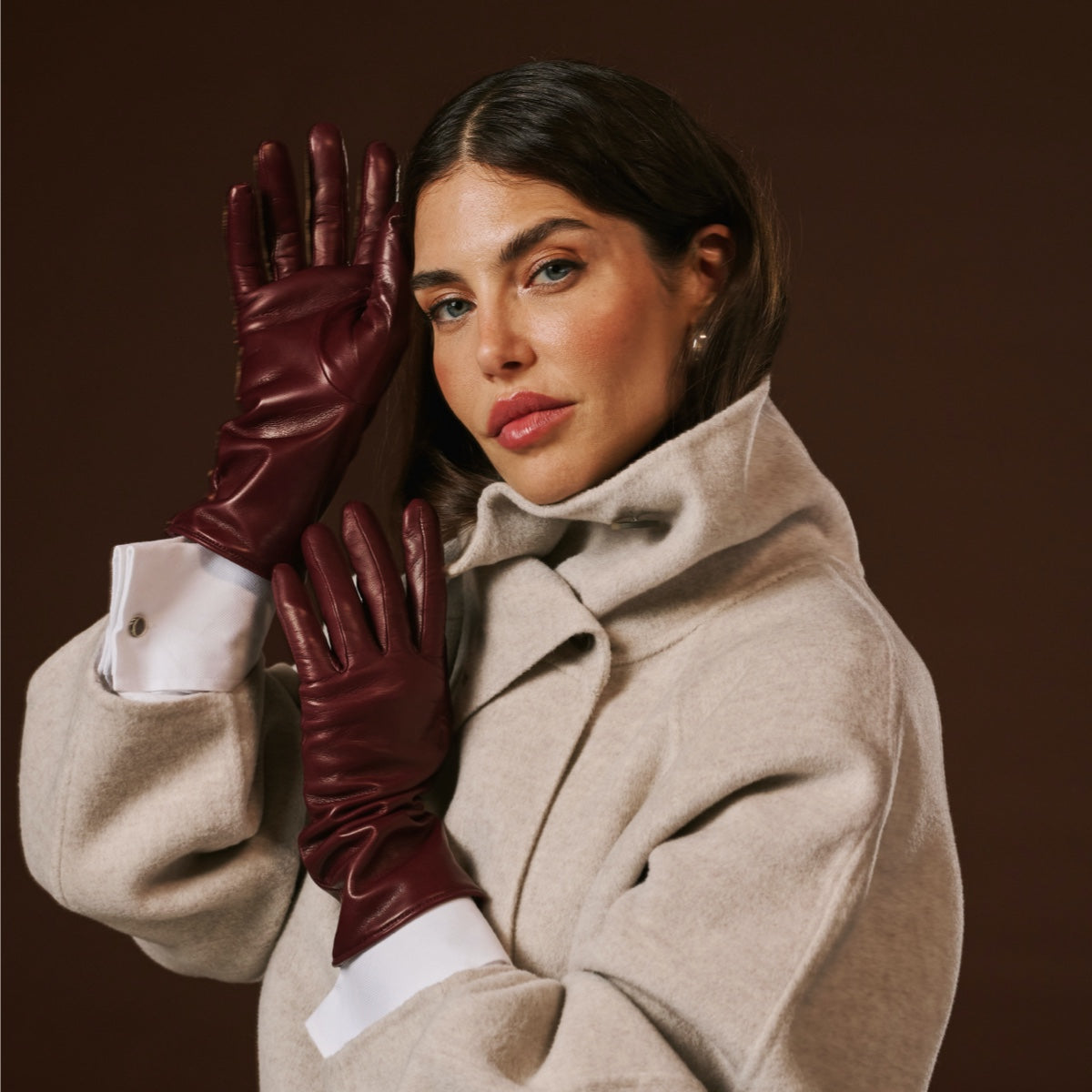 Camilla (xb) - Italian long leather winter gloves with luxurious cashmere lining — photo 2 of 10
