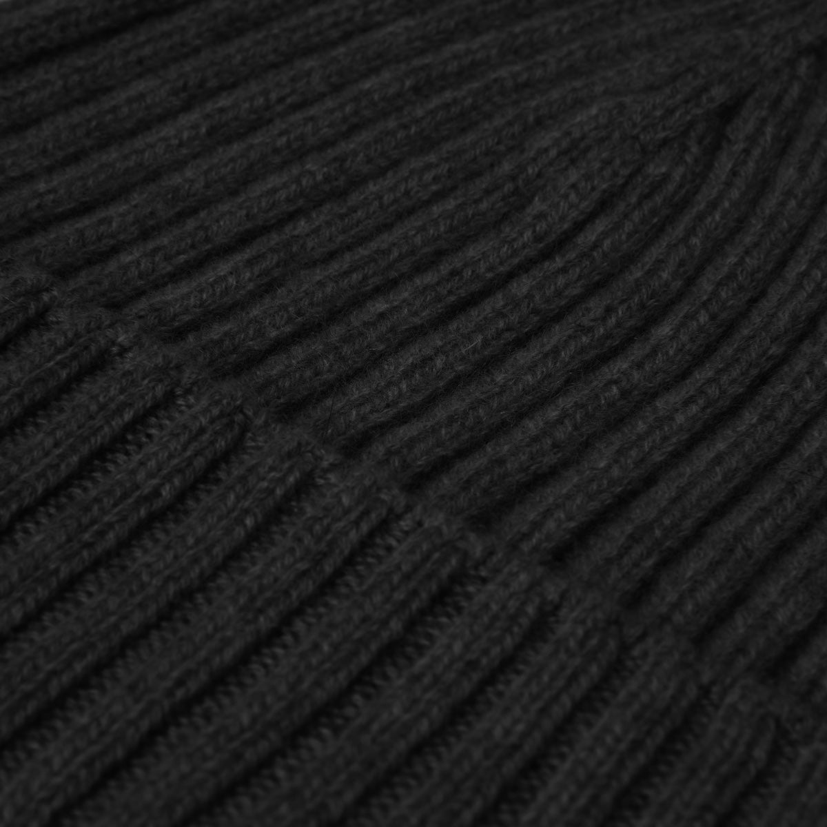 Milano (black) - Italian 100% cashmere ribbed beanie (unisex) — photo 3 of 10
