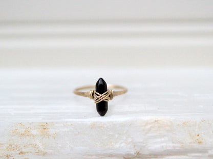Crest Ring - Obsidian