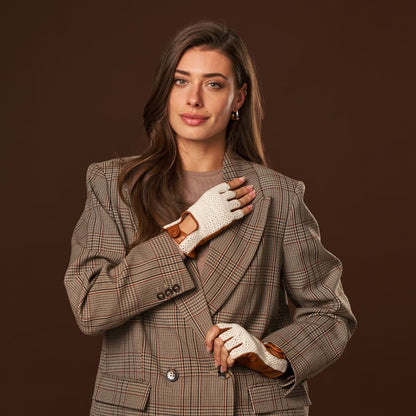 Daniella (cognac) - Hand-sewn Italian crochet driving gloves from lambskin leather — photo 5 of 10