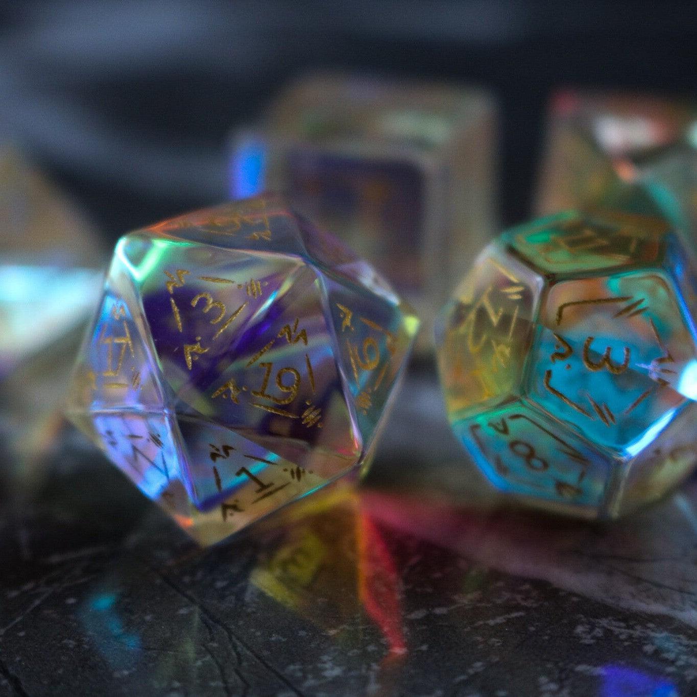 Dragon Shield Edelstein Dichroitisches Glas D&D-Würfelset