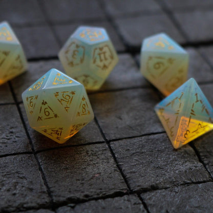 Juego de dados DND de gema opalita Dragon Shield